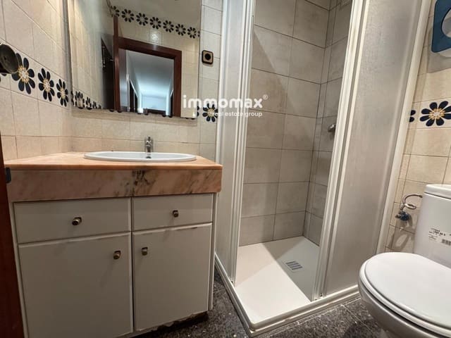 4 makuuhuone Asunto myytävänä paikassa Sant Boi de Llobregat - 250 000 € (Ref: 9268934)