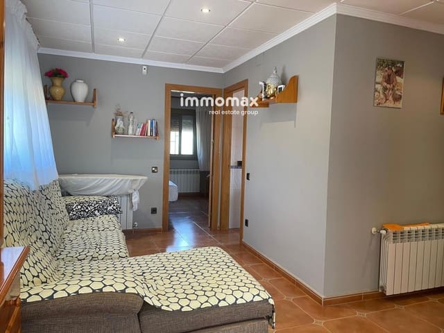 1 soverom Villa til salgs i Aldover med svømmebasseng garasje - € 210 000 (Ref: 9273155)