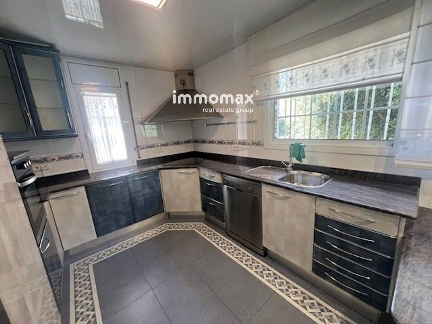 4 soveværelse Villa til salg i Begues med swimmingpool garage - € 750.000 (Ref: 9275211)