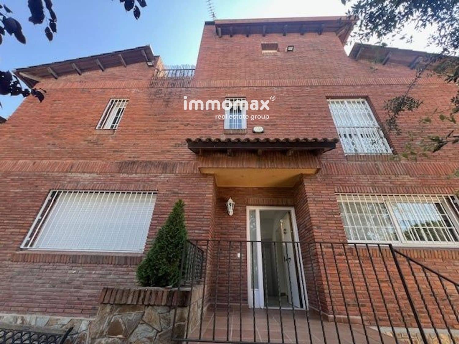 4 soveværelse Villa til salg i Begues med swimmingpool garage - € 750.000 (Ref: 9275211)