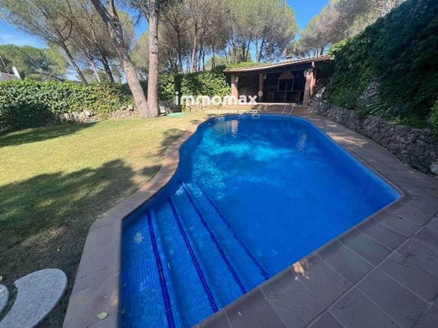 4 soveværelse Villa til salg i Begues med swimmingpool garage - € 750.000 (Ref: 9275211)