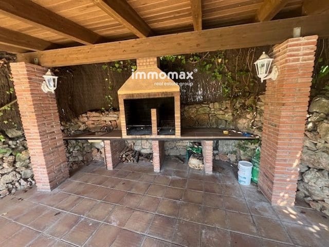 4 soverom Villa til salgs i Begues med svømmebasseng garasje - € 750 000 (Ref: 9275211)