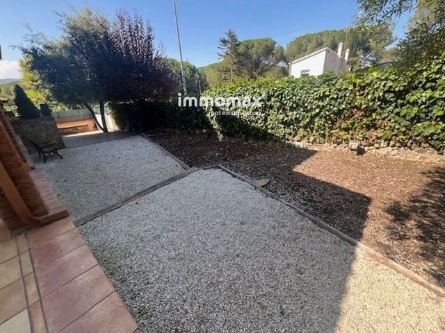 4 soverom Villa til salgs i Begues med svømmebasseng garasje - € 750 000 (Ref: 9275211)