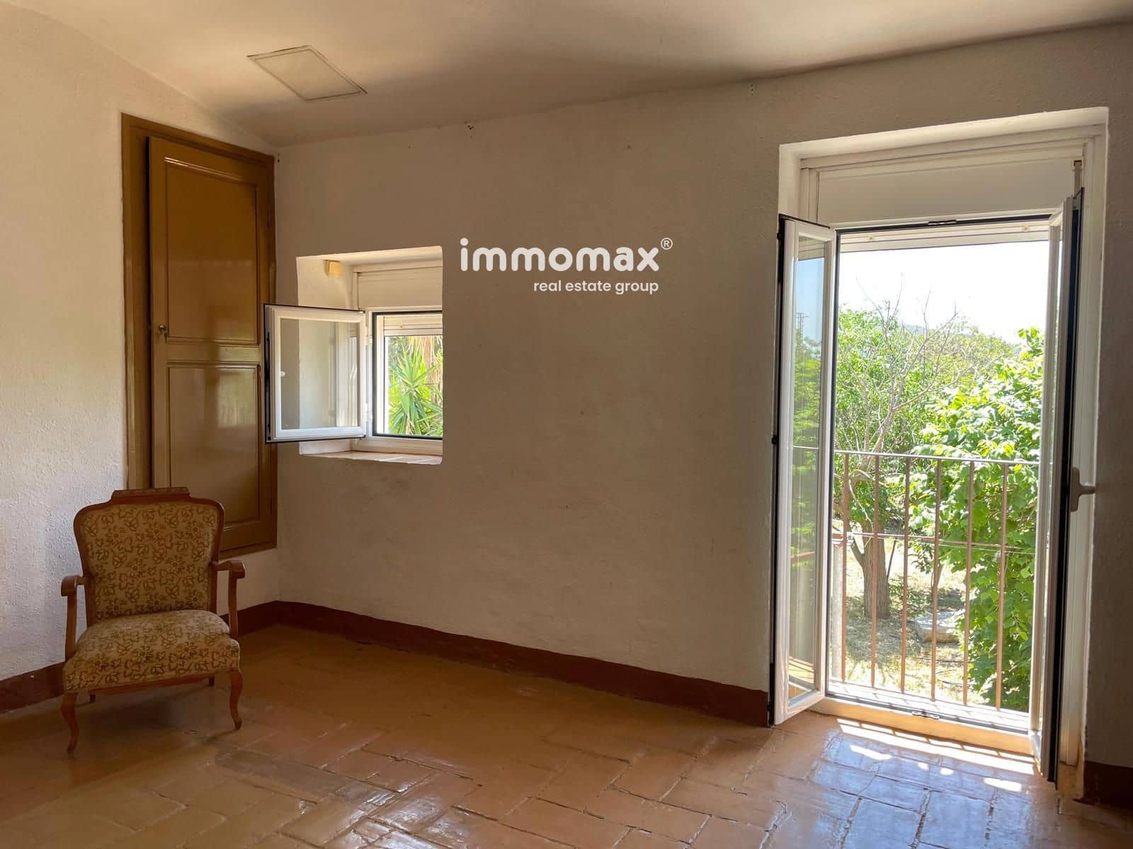 8 soveværelse Villa til salg i Bitem med garage - € 315.000 (Ref: 9278484)