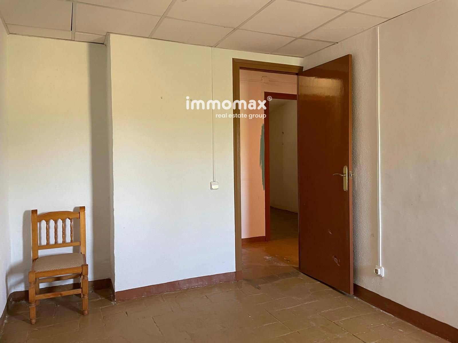 8 soveværelse Villa til salg i Bitem med garage - € 315.000 (Ref: 9278484)