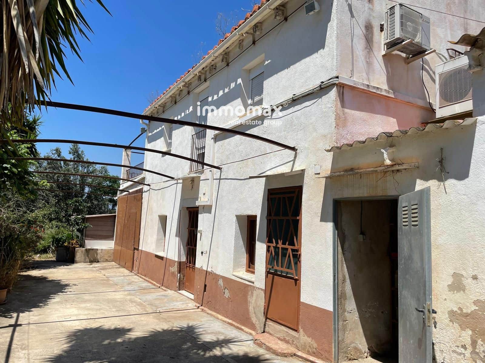 8 soveværelse Villa til salg i Bitem med garage - € 315.000 (Ref: 9278484)