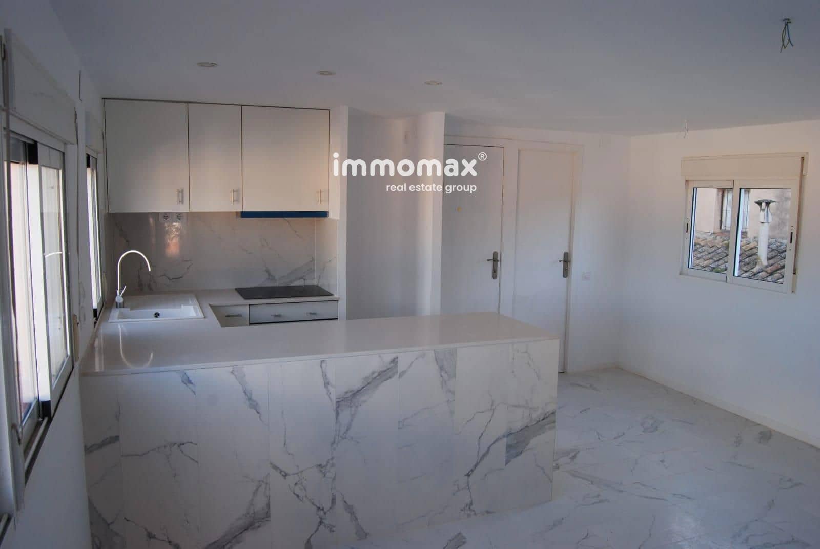 6 bedroom Villa for sale in Tortosa - € 216,000 (Ref: 9282637)