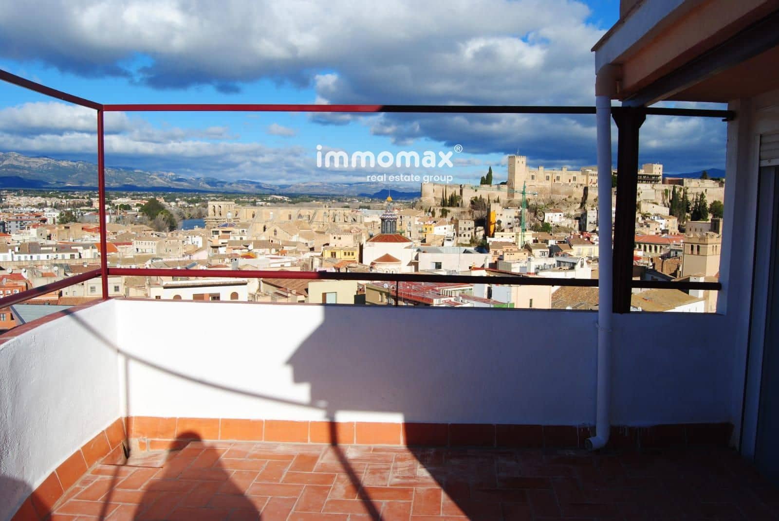 6 bedroom Villa for sale in Tortosa - € 216,000 (Ref: 9282637)