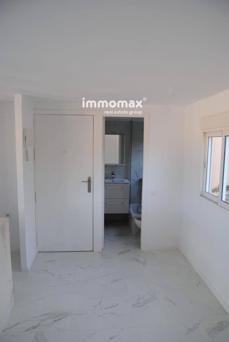 6 bedroom Villa for sale in Tortosa - € 216,000 (Ref: 9282637)