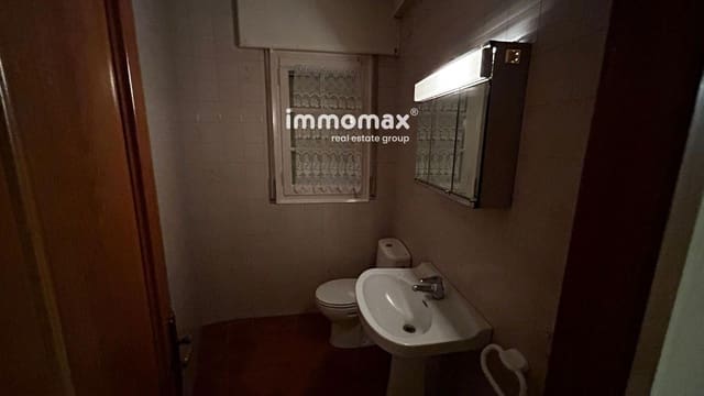 5 soverom Villa til salgs i Santa Eulàlia de Ronçana med garasje - € 379 000 (Ref: 9293999)