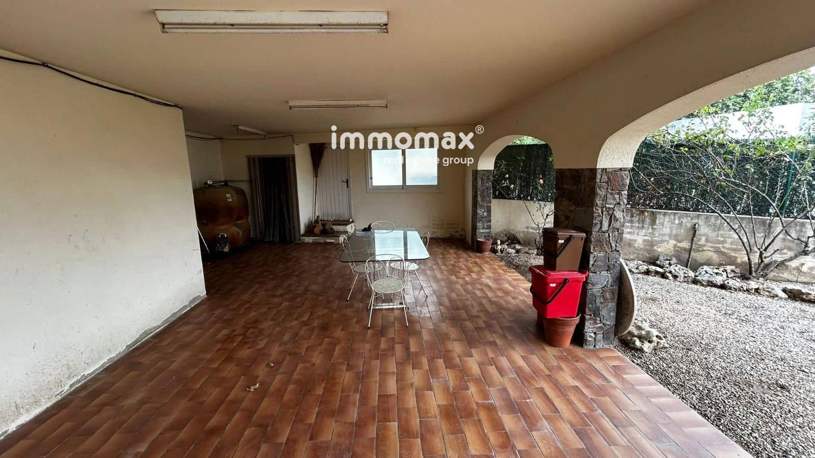 5 soveværelse Villa til salg i Santa Eulalia de Roncana med garage - € 379.000 (Ref: 9293999)