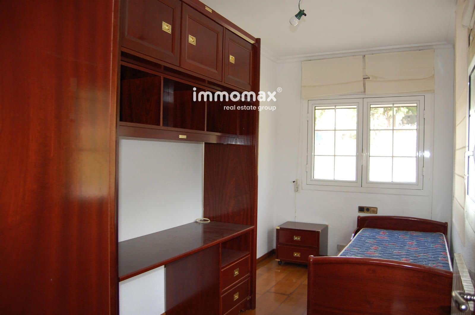 4 chambre Villa/Maison à vendre à Sant Boi de Llobregat avec piscine garage - 740 000 € (Ref: 9299027)