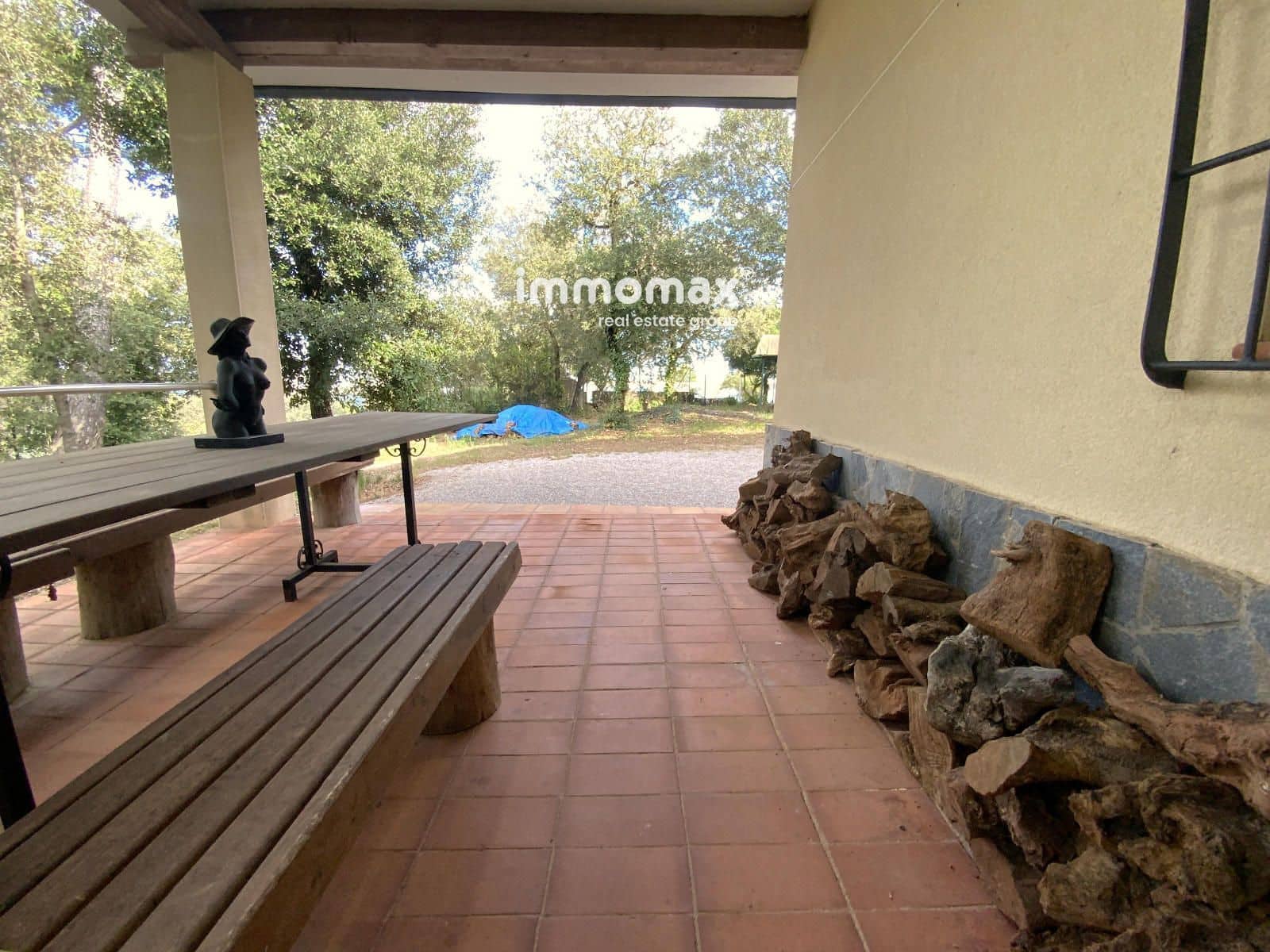 5 bedroom Villa for sale in Begues with garage - € 790,000 (Ref: 9301552)