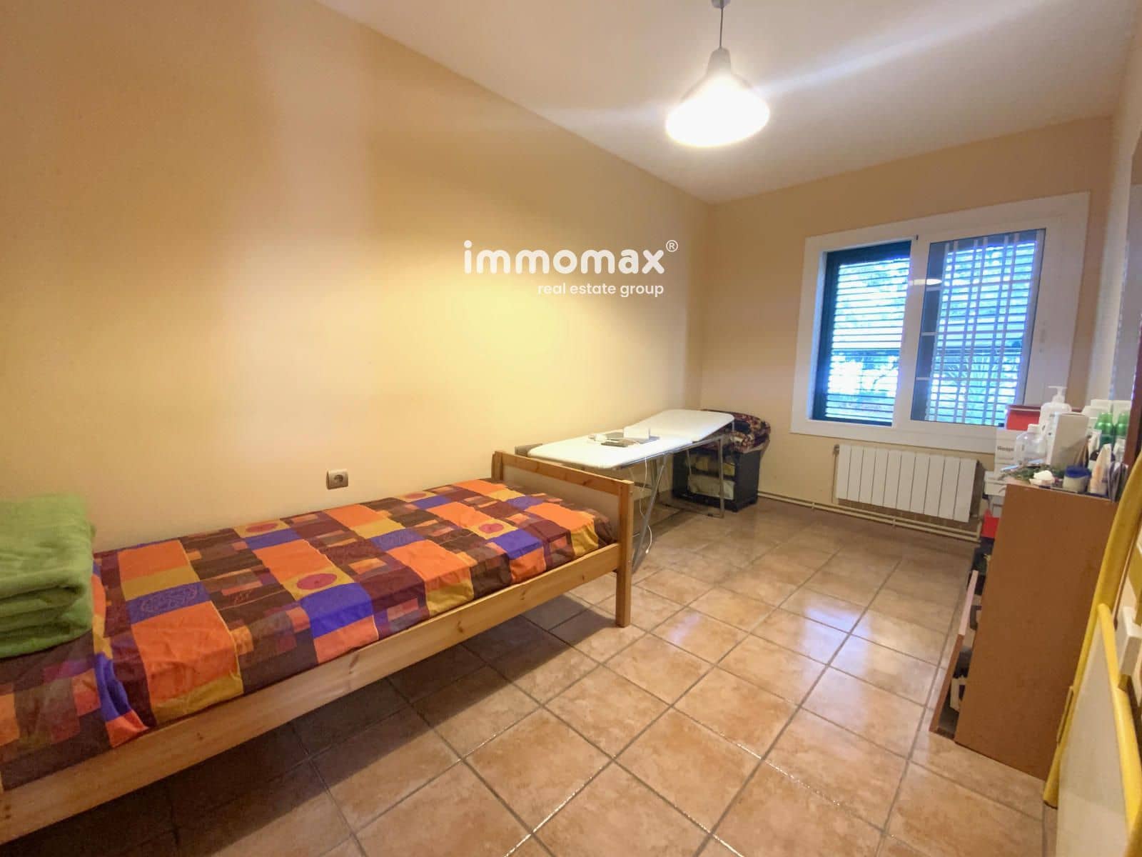 5 bedroom Villa for sale in Begues with garage - € 790,000 (Ref: 9301552)