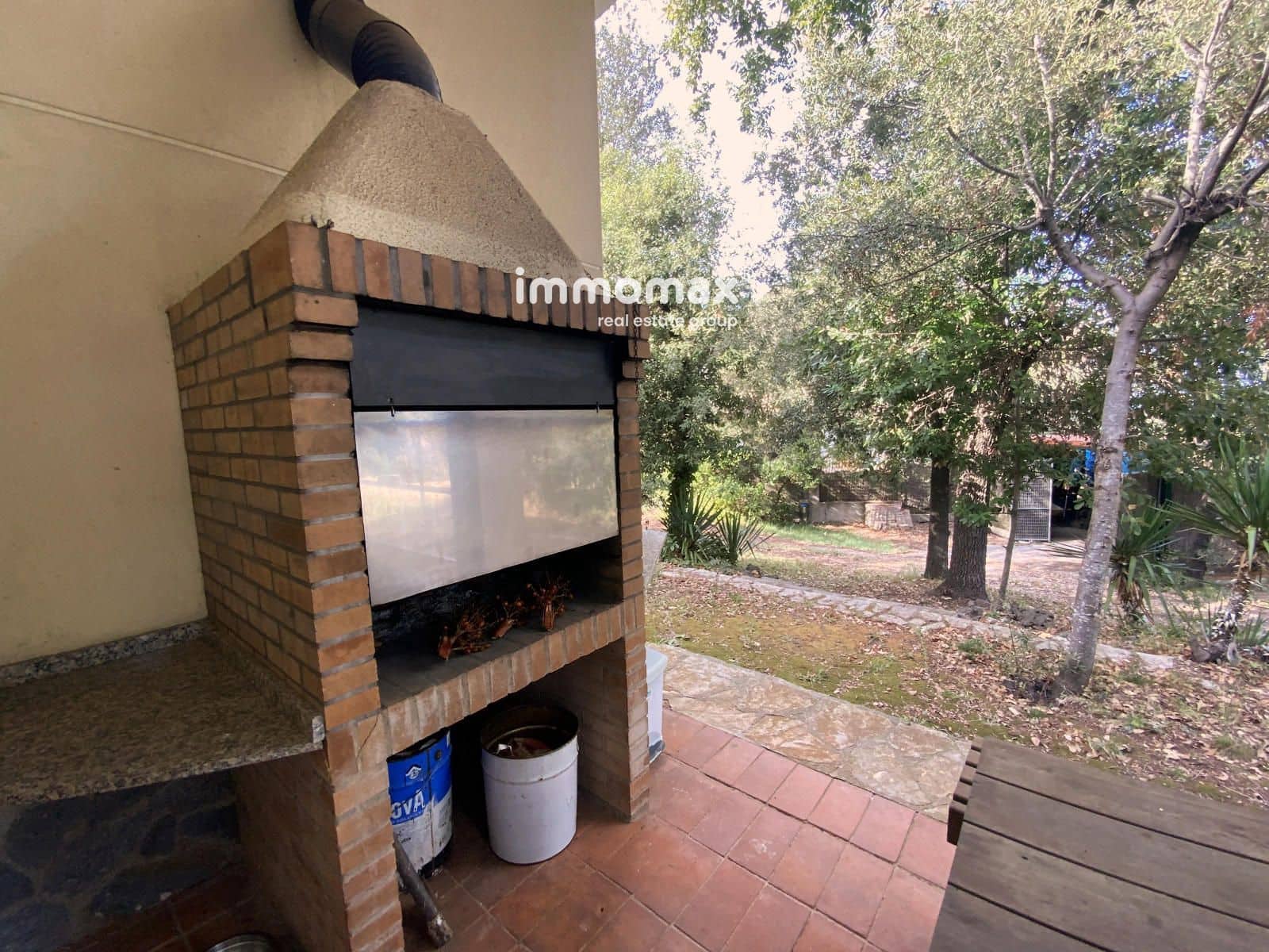 5 bedroom Villa for sale in Begues with garage - € 790,000 (Ref: 9301552)