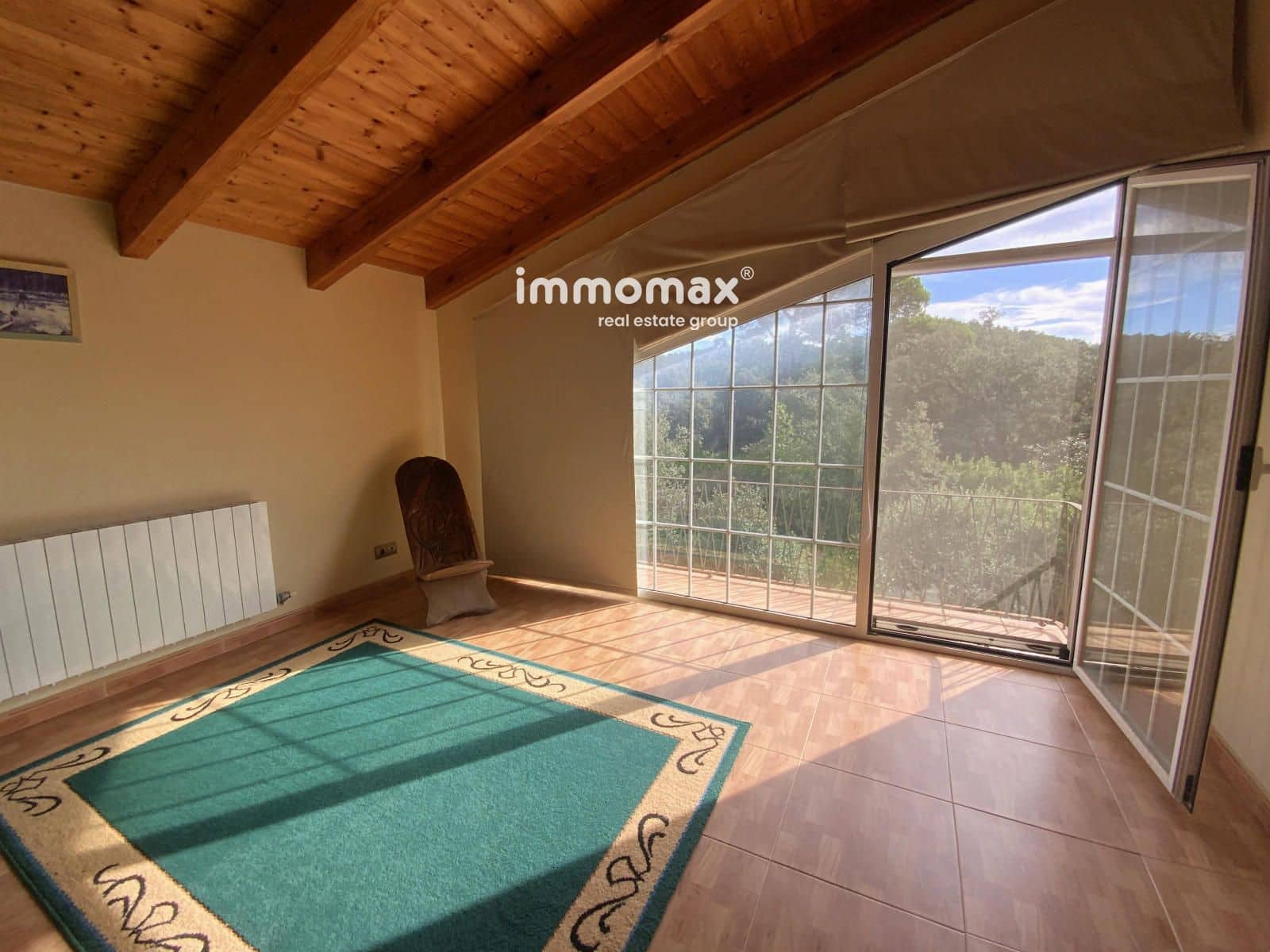 5 bedroom Villa for sale in Begues with garage - € 790,000 (Ref: 9301552)