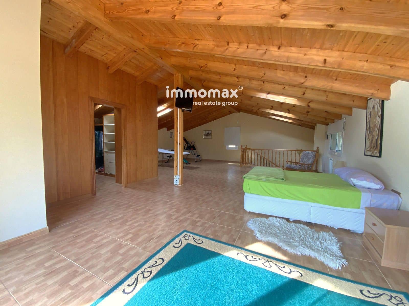 5 bedroom Villa for sale in Begues with garage - € 790,000 (Ref: 9301552)