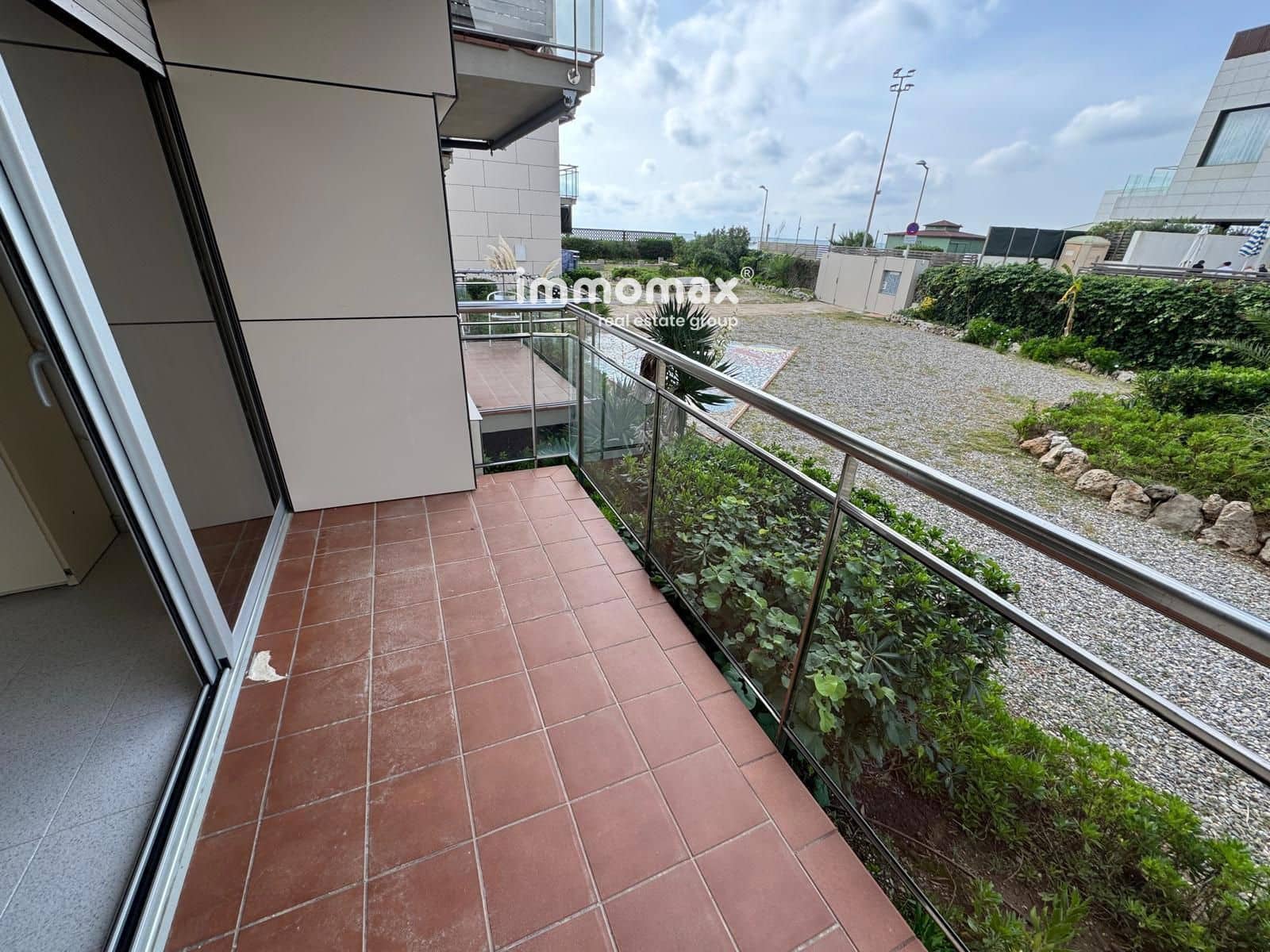 1 quarto Penthouse para venda em Gava com piscina garagem - 385 000 € (Ref: 9308051)