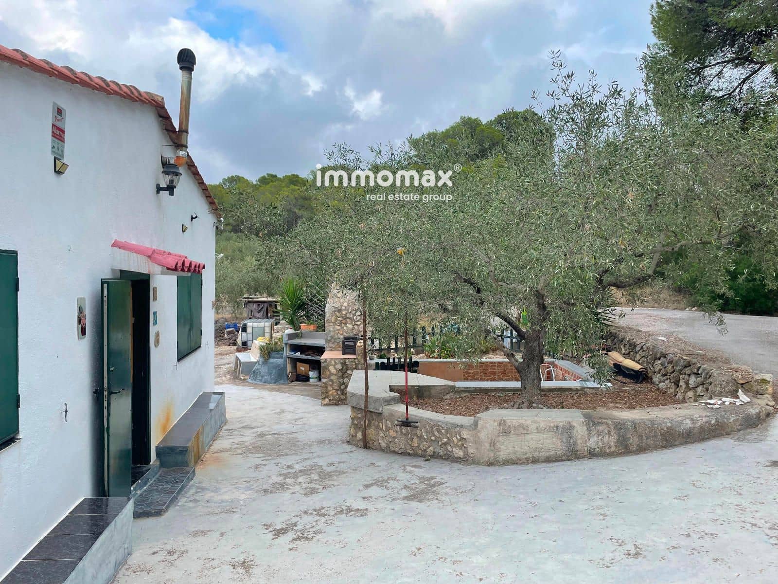 2 bedroom Villa for sale in Tortosa with pool - € 122,000 (Ref: 9311584)