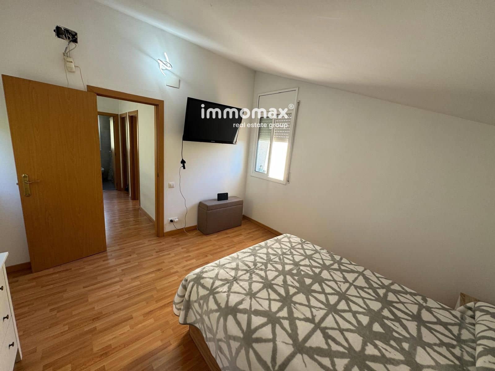 4 soverom Villa til salgs i Vallirana med garasje - € 350 000 (Ref: 9329865)