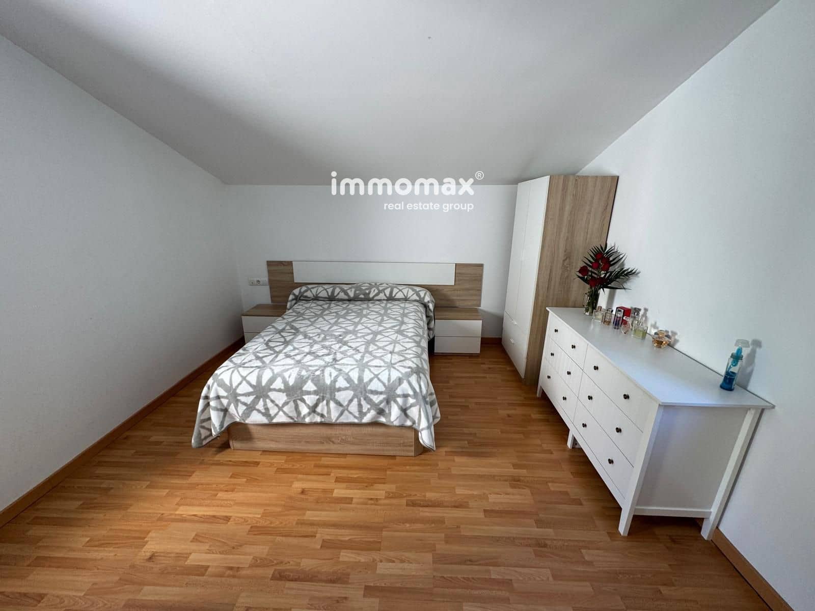 4 soverom Villa til salgs i Vallirana med garasje - € 350 000 (Ref: 9329865)