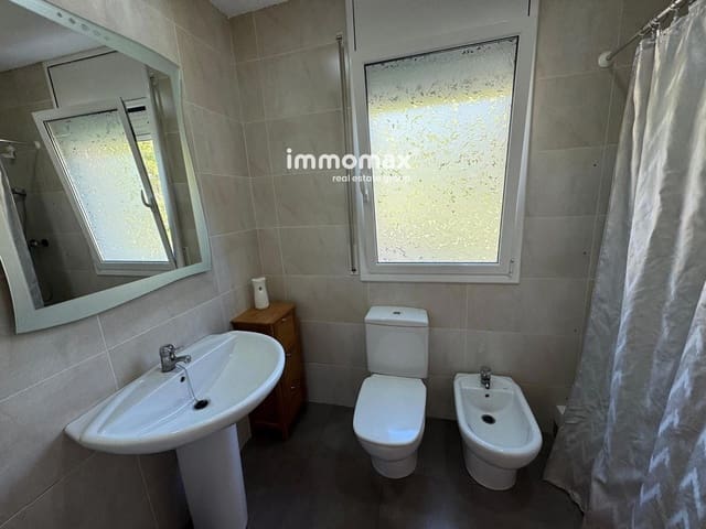 4 bedroom Villa for sale in Vallirana with garage - € 350,000 (Ref: 9329865)