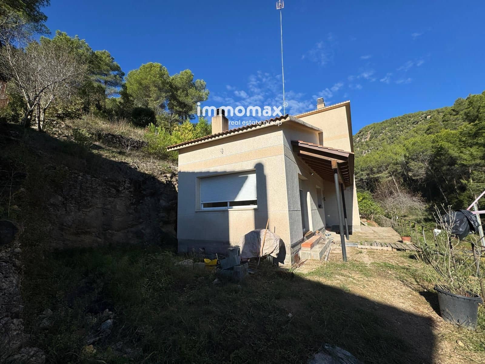 4 soverom Villa til salgs i Vallirana med garasje - € 350 000 (Ref: 9329865)