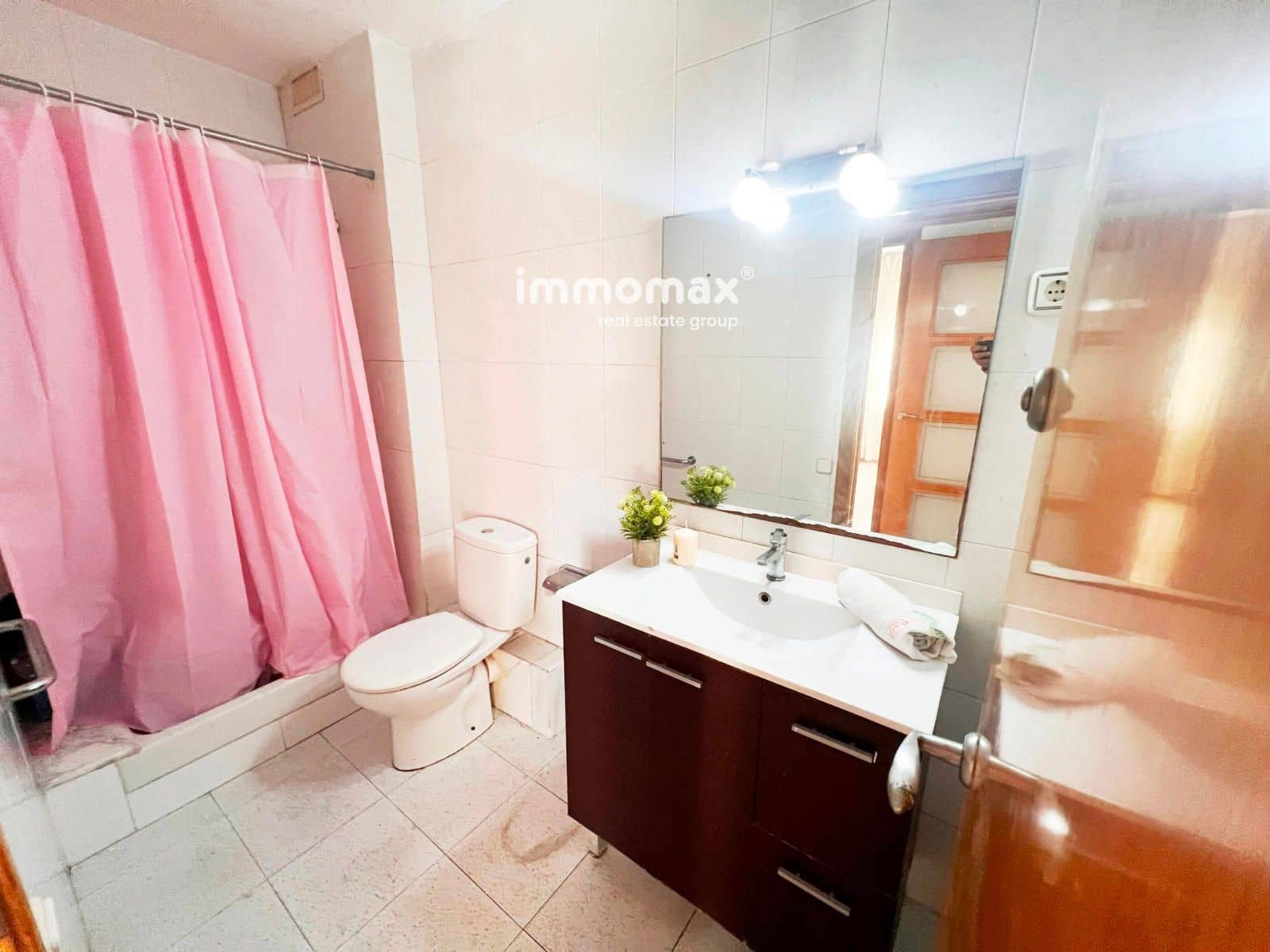 3 soveværelse Lejlighed til salg i Cornella de Llobregat - € 270.000 (Ref: 9335631)