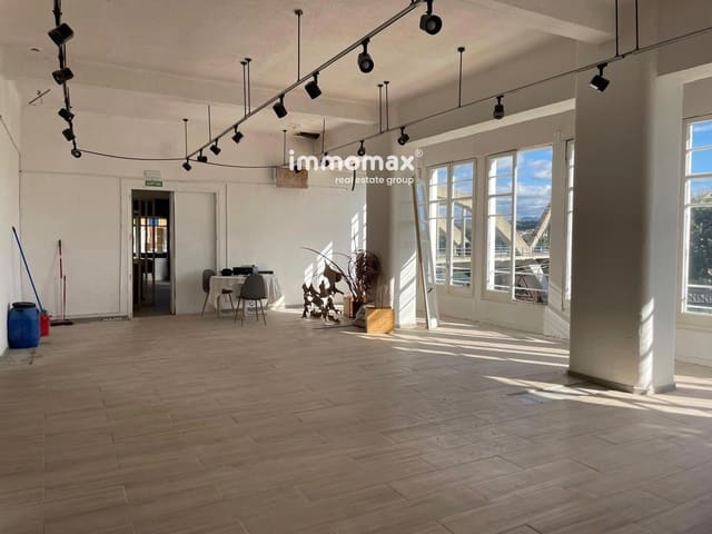 Commercial for rent in Móra d'Ebre - € 600 (Ref: 9336937)