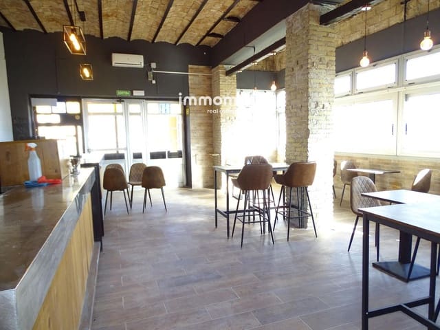 Commercial for rent in Móra d'Ebre - € 1,000 (Ref: 9336938)