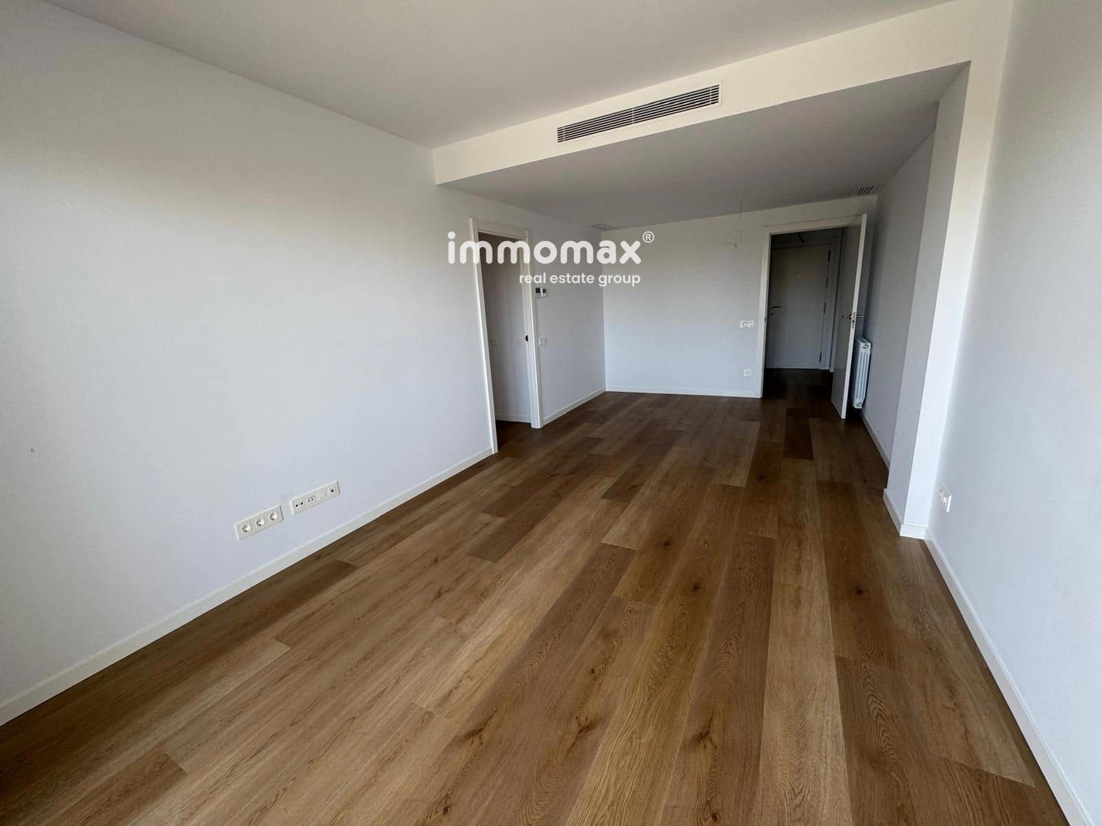 Appartement de 3 chambres à louer à El Prat de Llobregat avec garage - 2 000 € (Ref: 9340326)