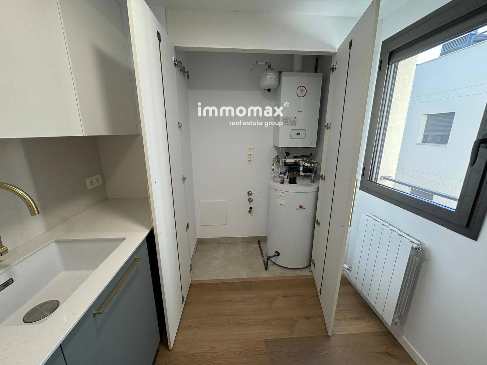 Appartement de 3 chambres à louer à El Prat de Llobregat avec garage - 2 000 € (Ref: 9340326)