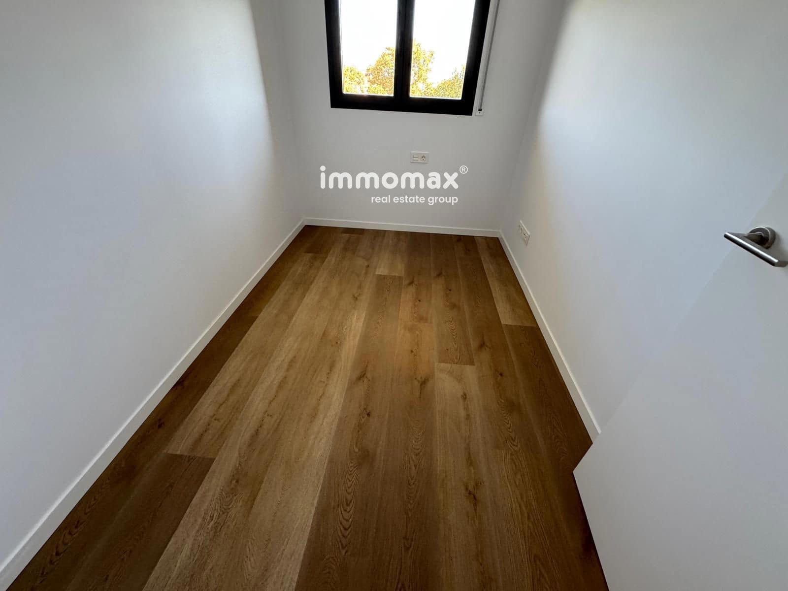 Appartement de 3 chambres à louer à El Prat de Llobregat avec garage - 2 000 € (Ref: 9340326)