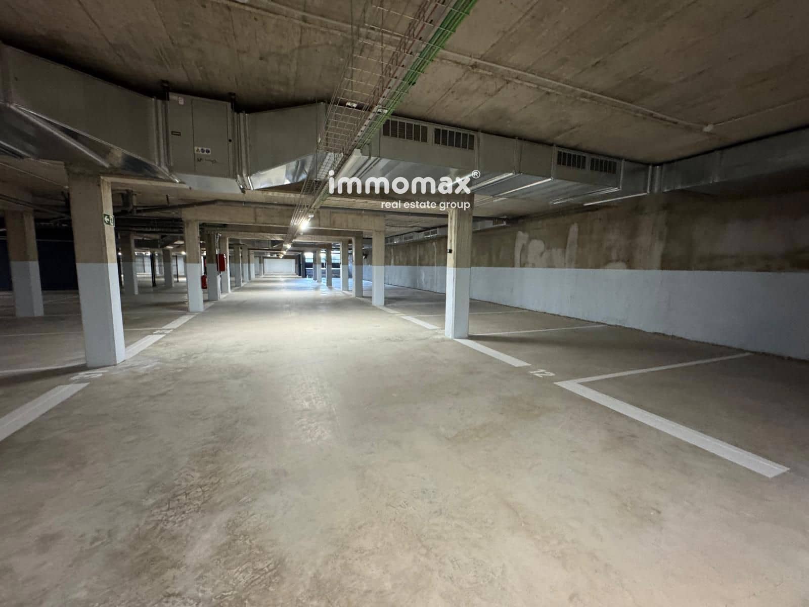 Appartement de 3 chambres à louer à El Prat de Llobregat avec garage - 2 000 € (Ref: 9340326)