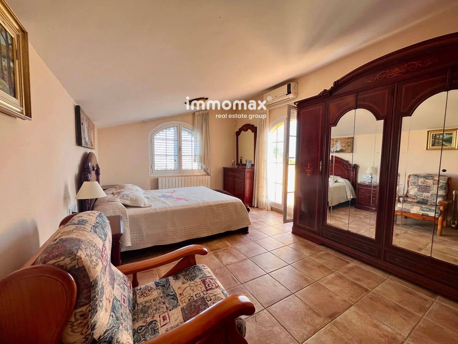 5 soverom Hus til salgs i Vilanova i la Geltru med garasje - € 528 000 (Ref: 9340327)