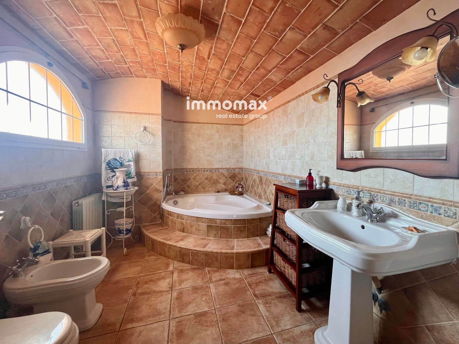 5 soverom Hus til salgs i Vilanova i la Geltru med garasje - € 528 000 (Ref: 9340327)