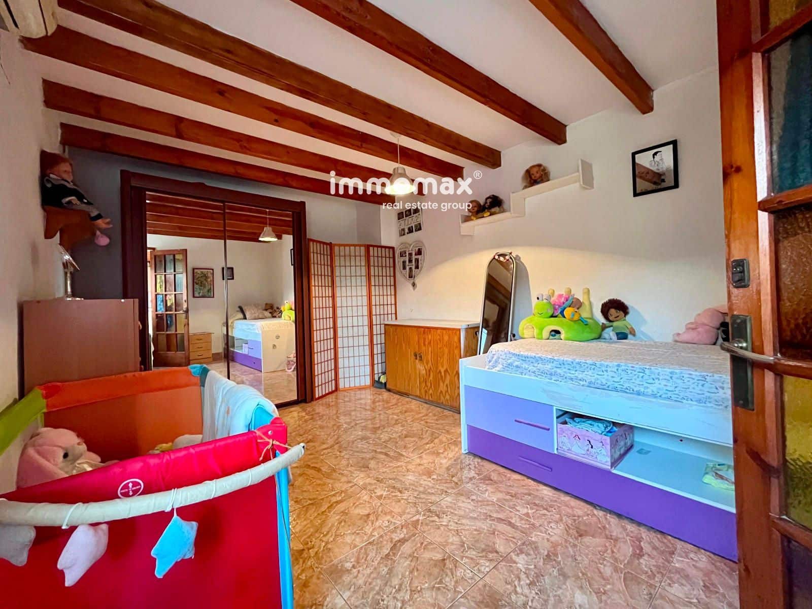 5 soverom Hus til salgs i Vilanova i la Geltru med garasje - € 528 000 (Ref: 9340327)