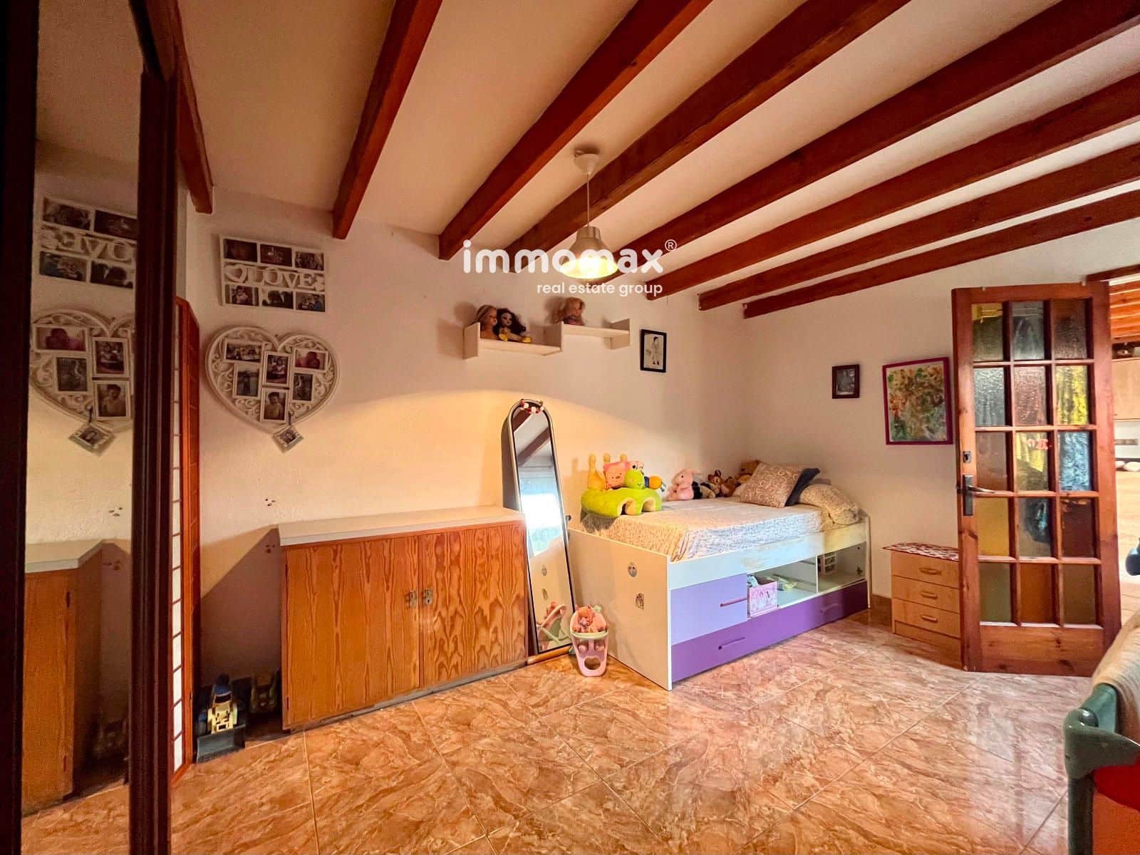 5 soverom Hus til salgs i Vilanova i la Geltru med garasje - € 528 000 (Ref: 9340327)