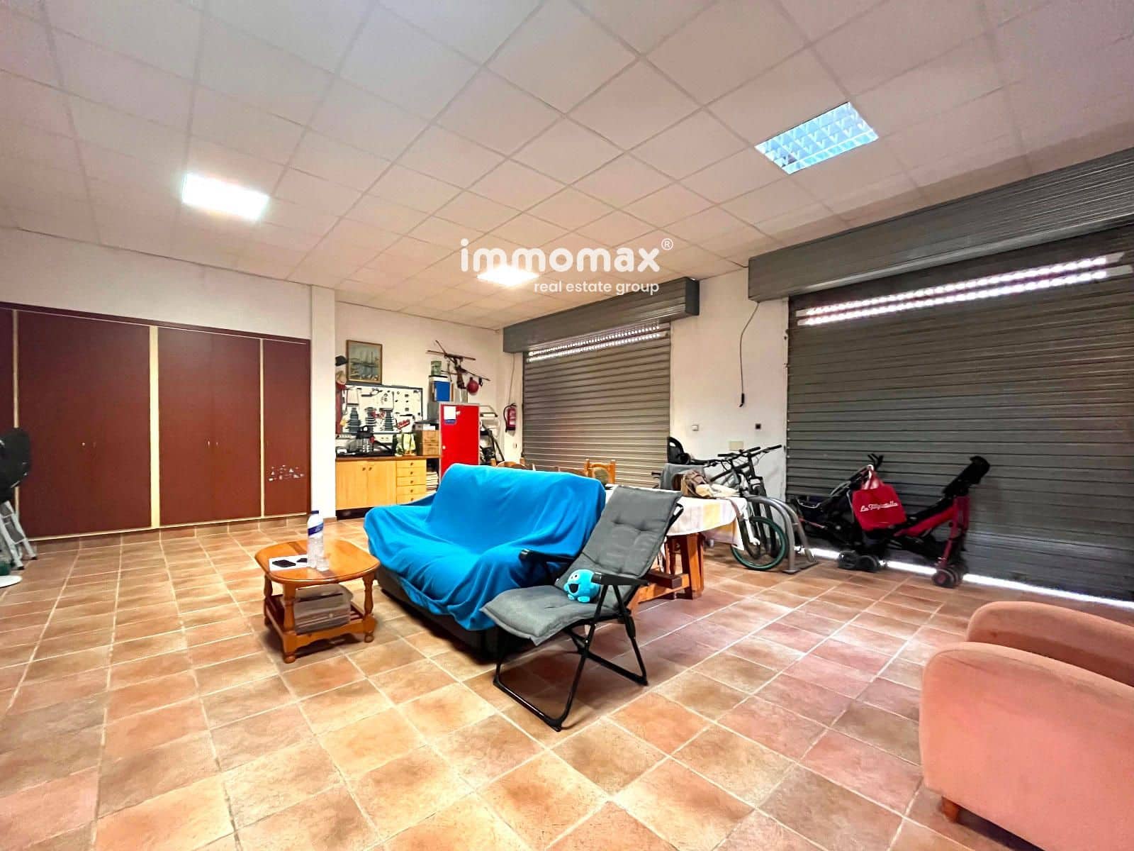 5 bedroom Townhouse for sale in Vilanova i la Geltru with garage - € 449,000 (Ref: 9340327)