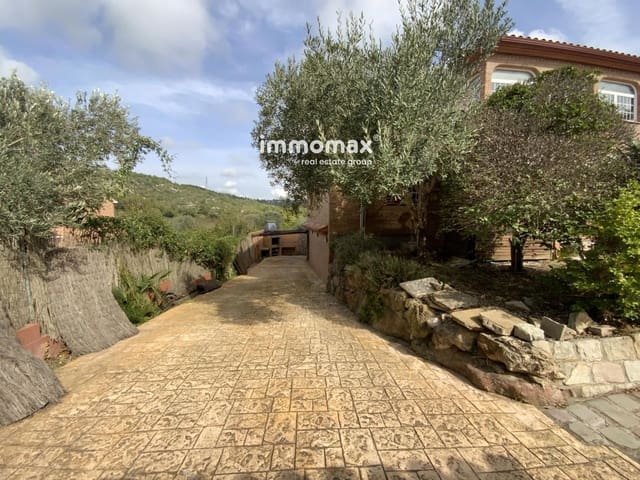 6 soverom Villa til salgs i Begues med svømmebasseng garasje - € 850 000 (Ref: 9345737)