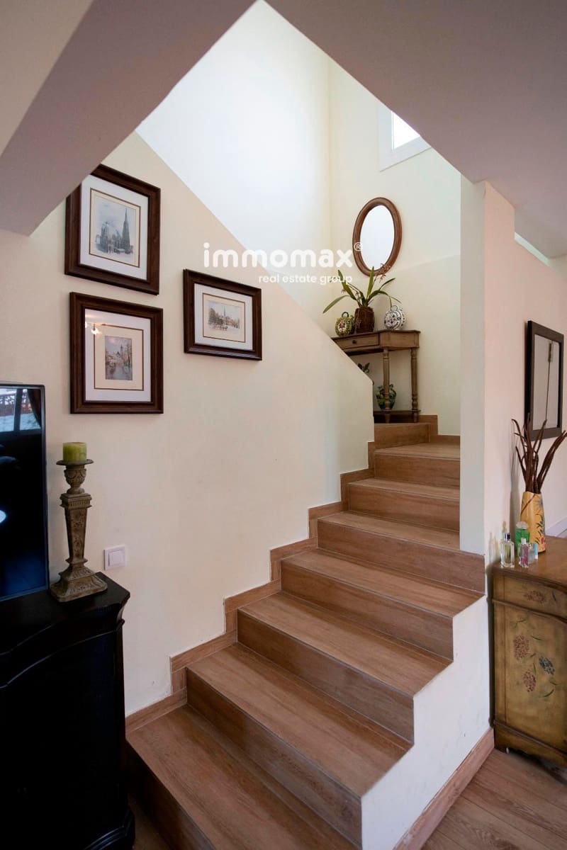 6 sypialnia Willa na sprzedaż w Castelldefels z basenem - 1 150 000 € (Ref: 9357429)