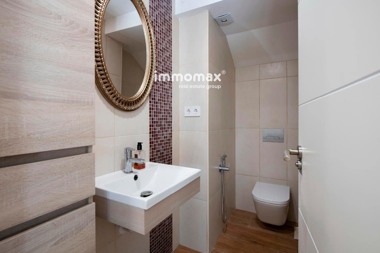 6 sypialnia Willa na sprzedaż w Castelldefels z basenem - 1 150 000 € (Ref: 9357429)