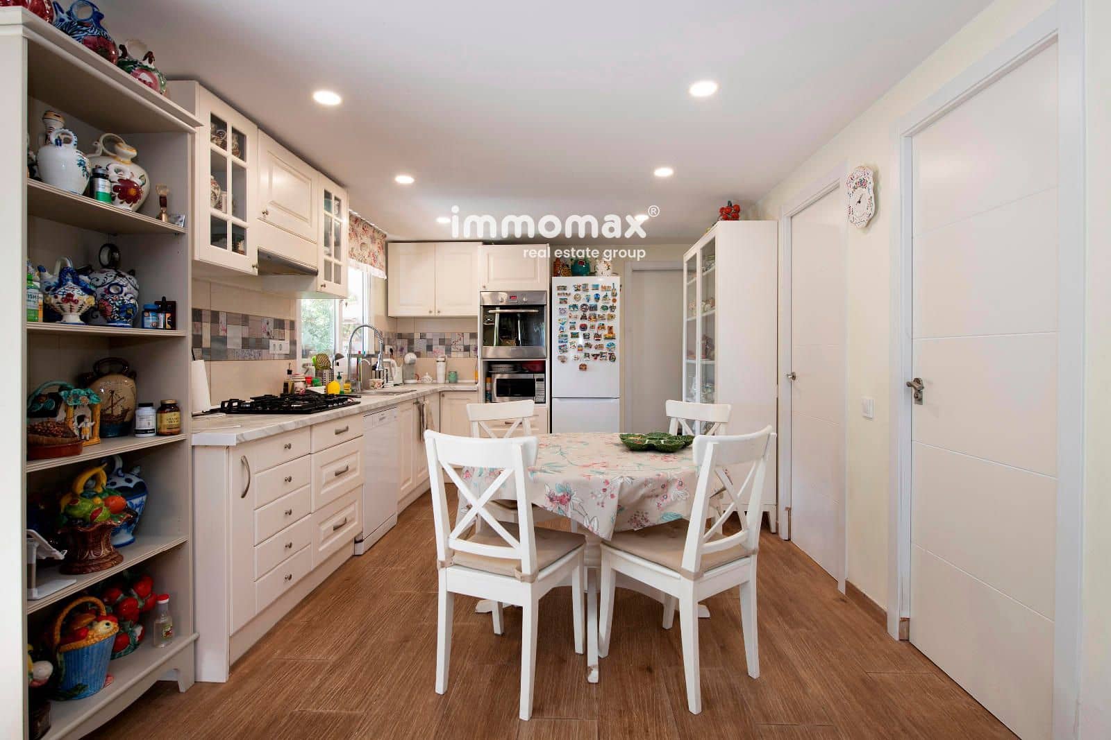 6 sypialnia Willa na sprzedaż w Castelldefels z basenem - 1 150 000 € (Ref: 9357429)