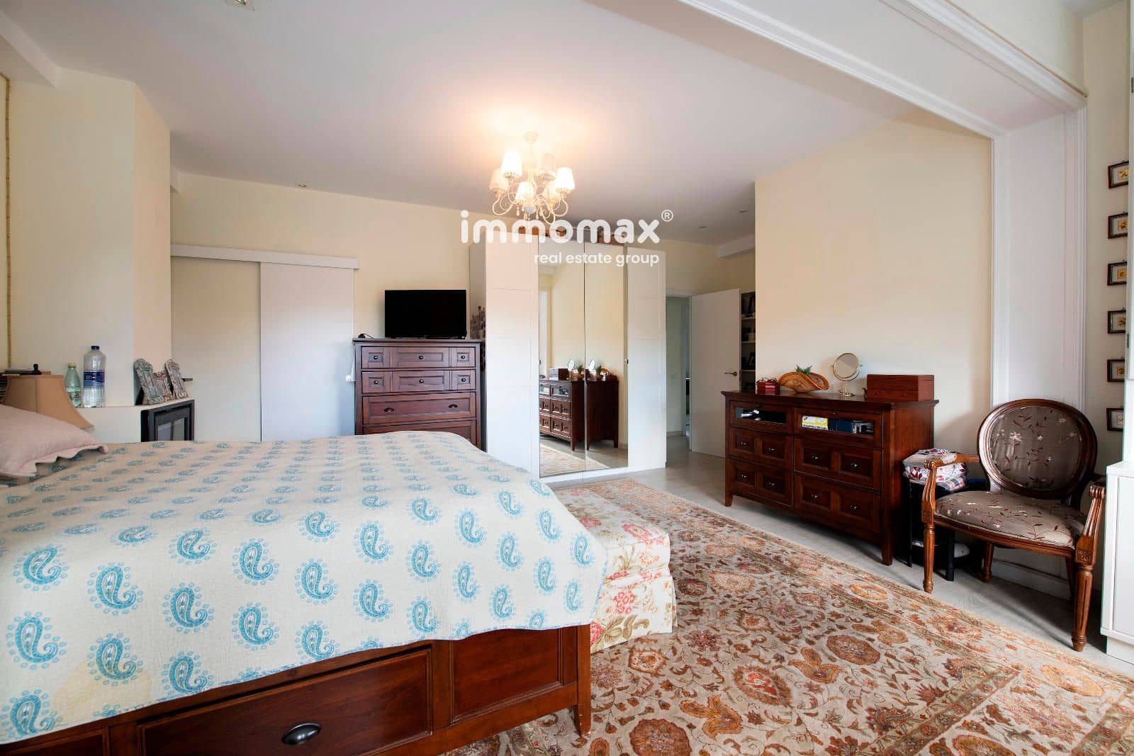 6 sypialnia Willa na sprzedaż w Castelldefels z basenem - 1 150 000 € (Ref: 9357429)