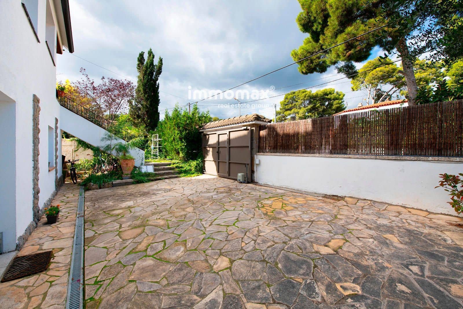 6 sypialnia Willa na sprzedaż w Castelldefels z basenem - 1 150 000 € (Ref: 9357429)