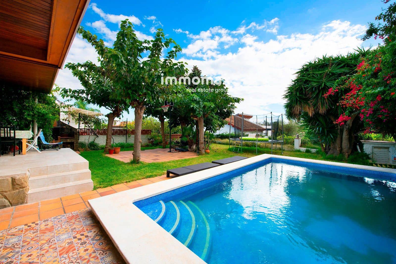 6 sypialnia Willa na sprzedaż w Castelldefels z basenem - 1 150 000 € (Ref: 9357429)