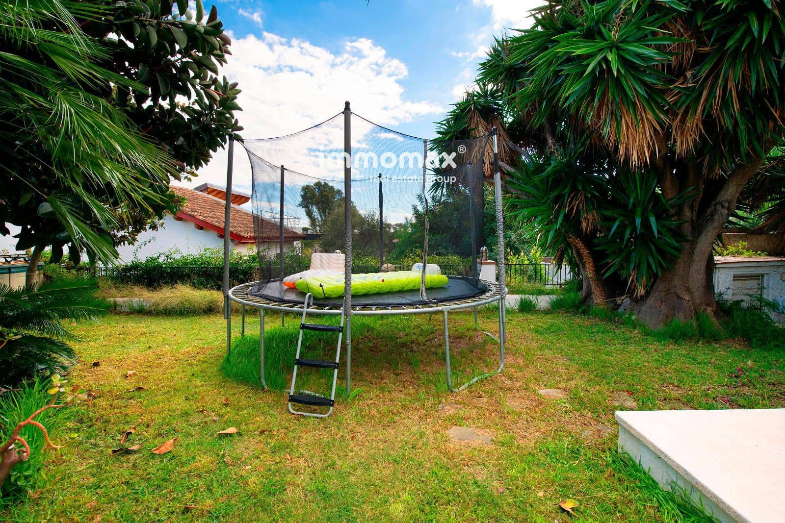 6 sypialnia Willa na sprzedaż w Castelldefels z basenem - 1 150 000 € (Ref: 9357429)