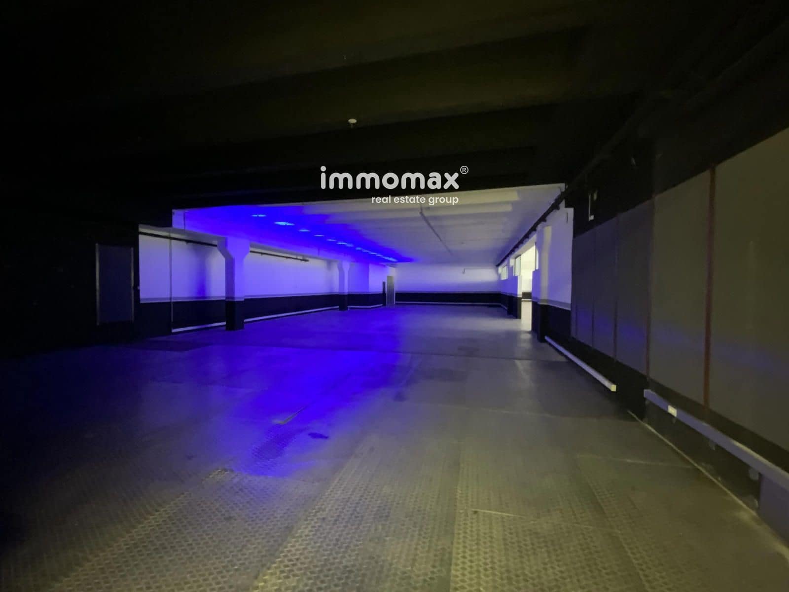 Local Commercial à louer à Sant Boi de Llobregat - 21 000 € (Ref: 9357770)