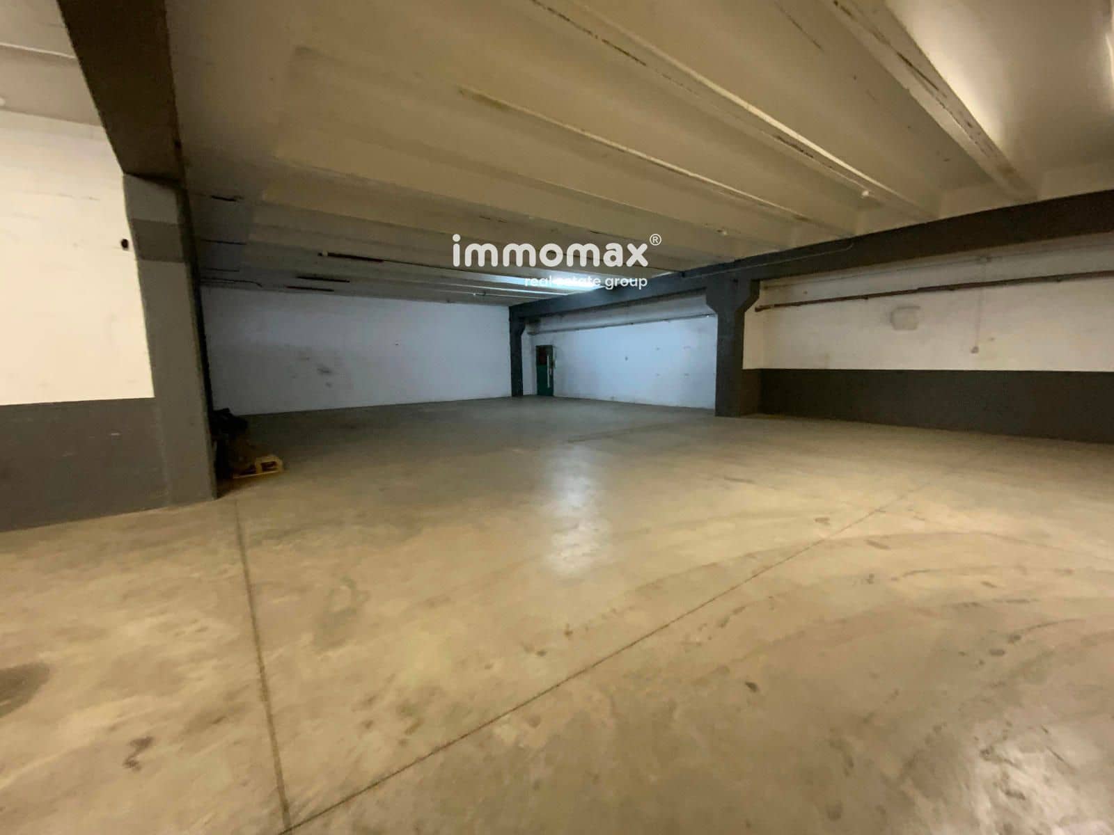 Local Commercial à louer à Sant Boi de Llobregat - 21 000 € (Ref: 9357770)