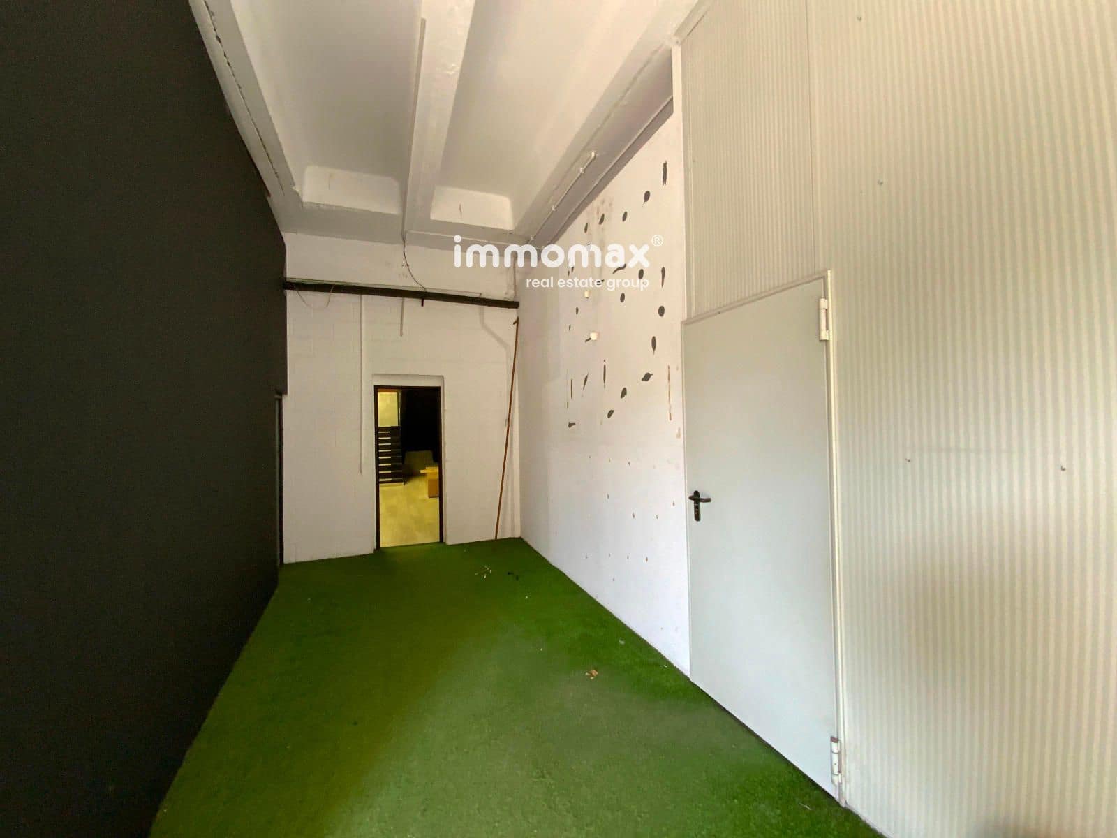 Local Commercial à louer à Sant Boi de Llobregat - 21 000 € (Ref: 9357770)